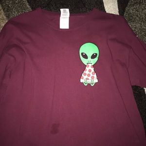 Alien eating pizza T-shirt